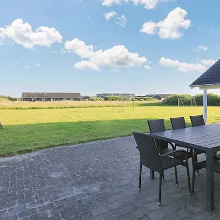 4 Star In Lokken-by Traum 度假居 *