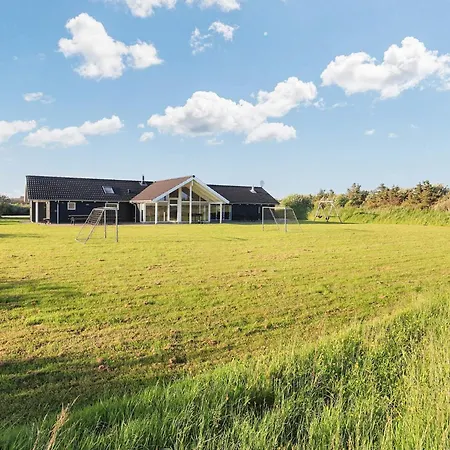 度假居 4 Star In Lokken-by Traum