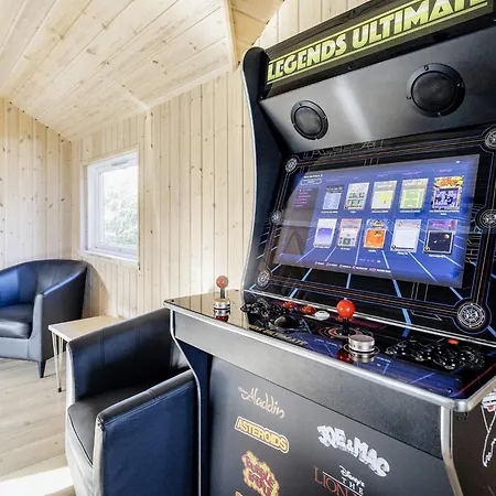 4 Star In Lokken-by Traum לוקן